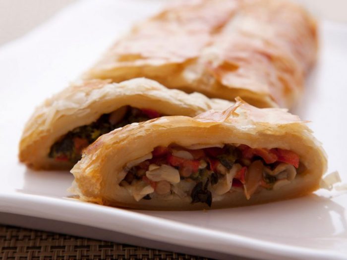 Strudel salato ai pinoli