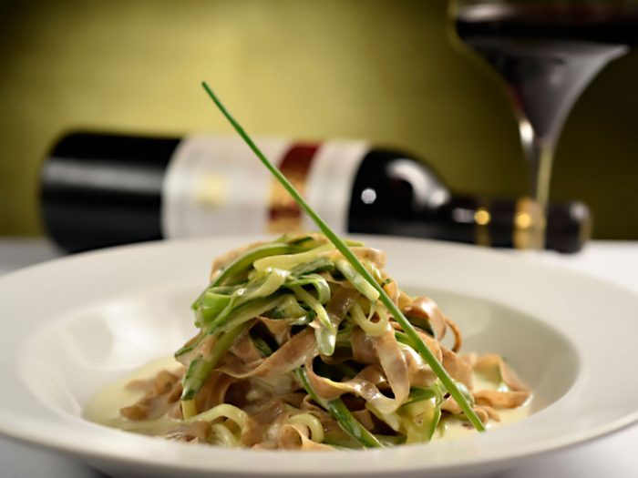 Fettuccine integrali con zucchine